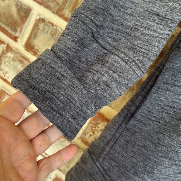 Lululemon Make A Move Gray Funnel Neck Sweatshirt - Picture 7 of 10